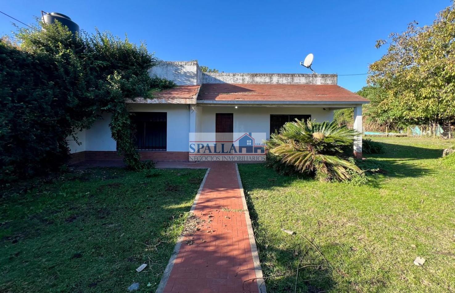 CASA EN VENTA - 4 AMBIENTES CON GALERIA - JOSE C. PAZ - APTO CREDITO