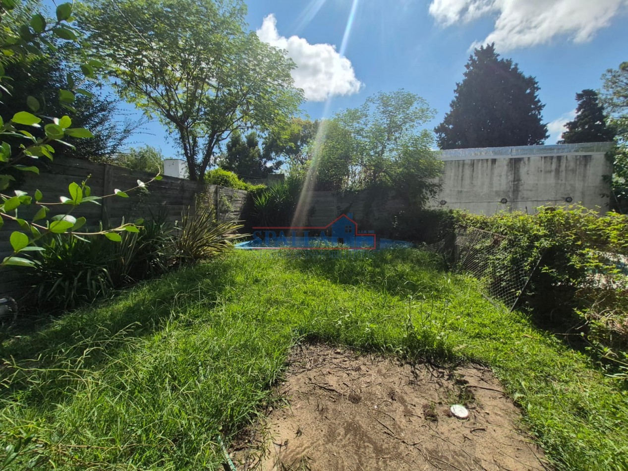 ALQUILER CASA 4 AMBIENTES CON PILETA EN BARRIO PELLEGRINI 3 EN PILAR SIN EXPENSAS