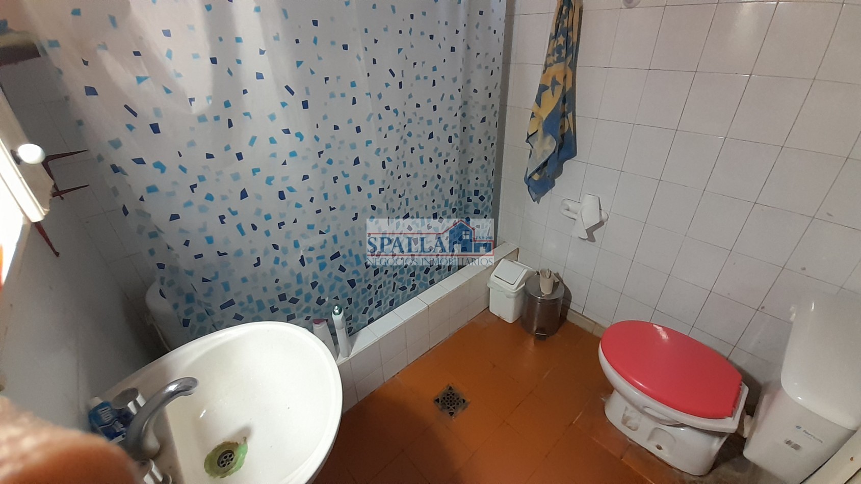 VENTA CASA 3 AMBIENTES EN PILAR CENTRO CON LOTE GRANDE -ZONIFICACION UR 1 - IDEAL DESARROLLO