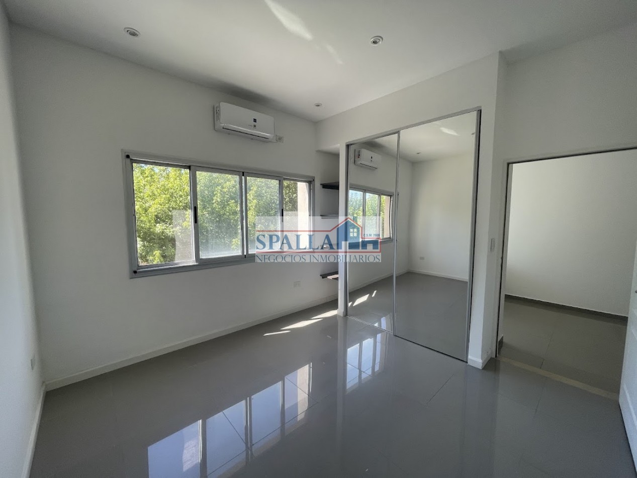 VENTA CASA 4 AMBIENTES BARRIO LAS ORQUIDEAS PILAR