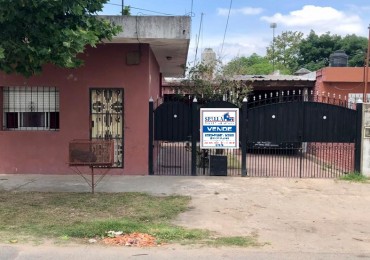 Hermosa casa en venta mas departamento monoambiente.