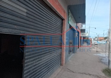 LOCAL EN ALQUILER DESTACADO EN ZONA COMERCIAL DE JOSE C. PAZ