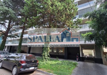 Venta de Cochera con baulera en el edificio DOMUS 2222, Olivos