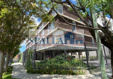 VENTA DEPARTAMENTO TRES AMBIENTES EN PILAR CENTRO CON COCHERA Y BAULERA - CON RENTA