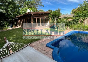 VENTA CASA 4 AMBIENTES CON QUINCHO Y PILETA EN MUÑIZ - APTO CREDITO
