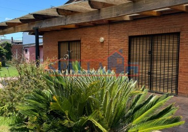 VENTA CASA 4 AMBIENTES SOBRE 2 LOTES DE TERRENO, TORTUGUITAS 