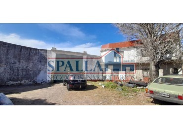Excelente galpon en doble lote con doble porton a la venta - San Justo, La Matanza, Provincia de Buenos Aires