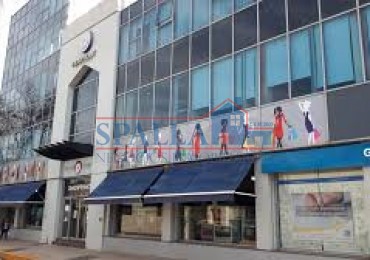 VENTA MONOAMBIENTE USO PROFESIONAL SHOPPING PILAR POINT PILAR - IDEAL INVERSION
