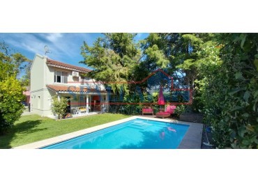 VENTA CASA 4 AMBIENTES BARRIO CERRADO LA CANDELA PILAR, CON PILETA 