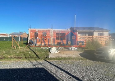 VENTA LOTE CON CONSTRUCCION A TERMINAR BARRIO PARQUE ASTOLFI 2 PILAR
