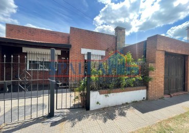 VENTA CASA 3 AMBIENTES EN VILLA MORRA PILAR - APTO CREDITO