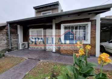 VENTA CASA 4 AMBIENTES APTA CREDITO EN PILAR CENTRO