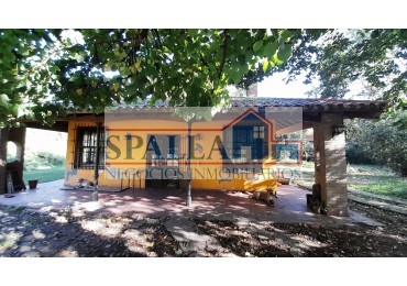 VENTA CASA QUINTA 4 AMBIENTES EN PRESIDENTE DERQUI PILAR, CON PILETA